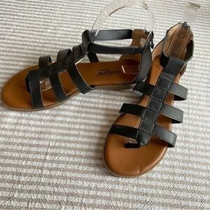 DBDK FASHION Gladiator Sandals Black Vegan Leather 6